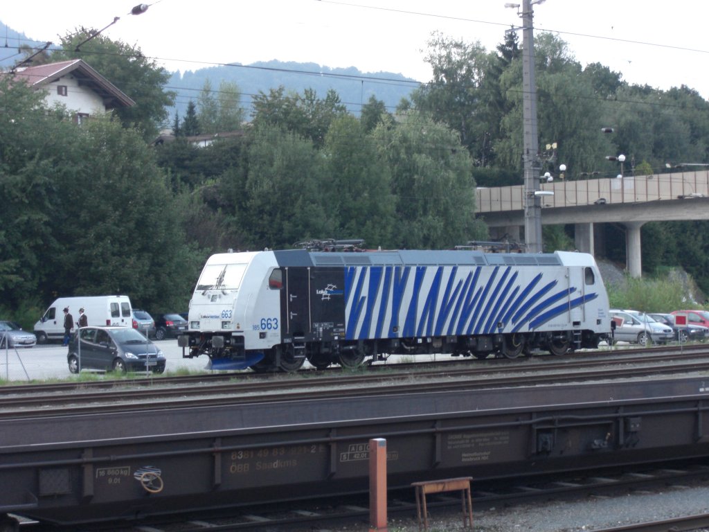 185 663 im Bahnhof von Kufstein am 3. Oktober 2009.