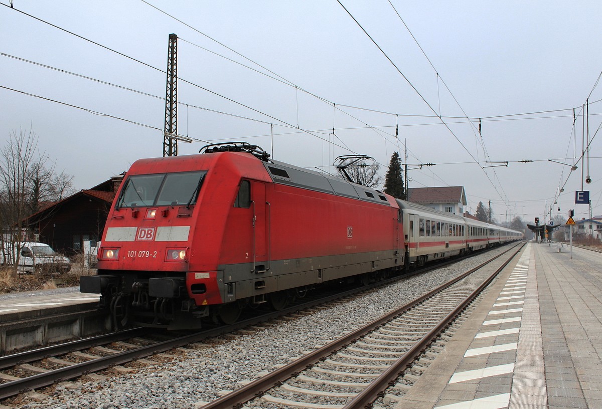 101 079-2 am 3. M�rz 2012 im Bahnhof von Prien am Chiemsee.