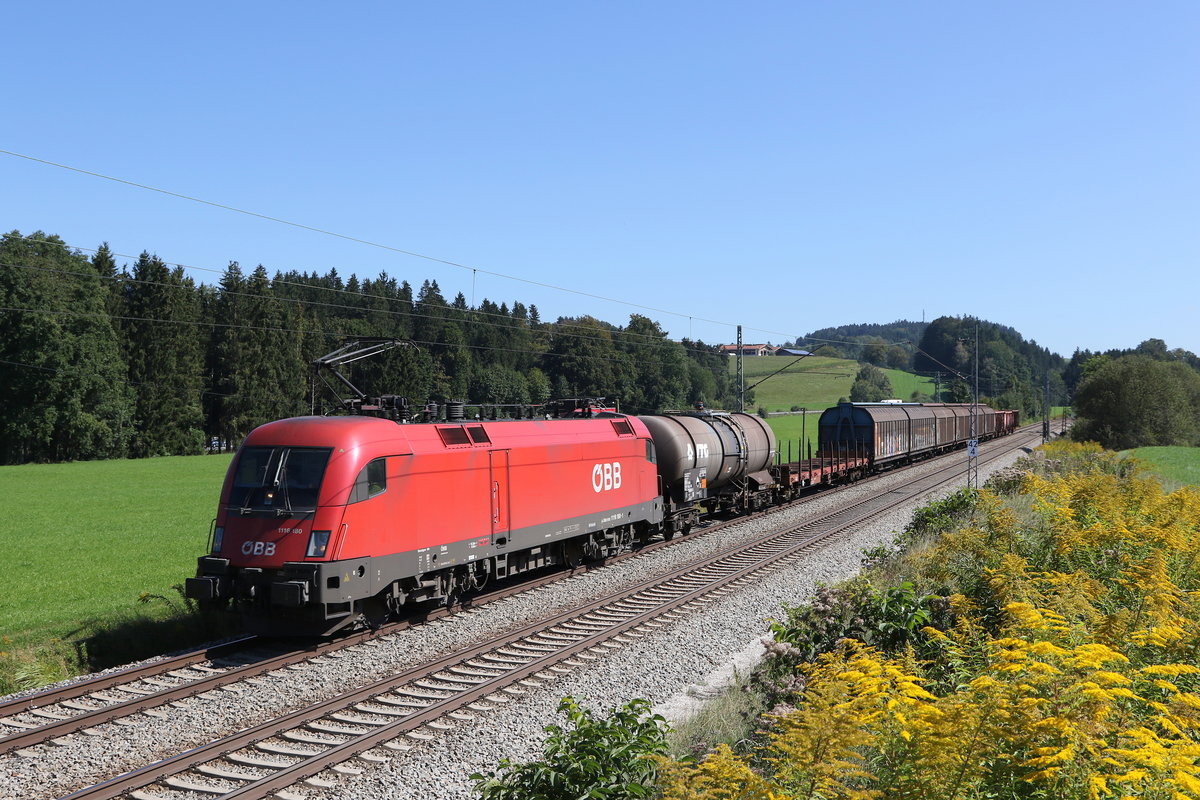 1116 180 mit einem Mischer aus Salzburg kommend am 9. September 2020 bei Grabenst�tt.