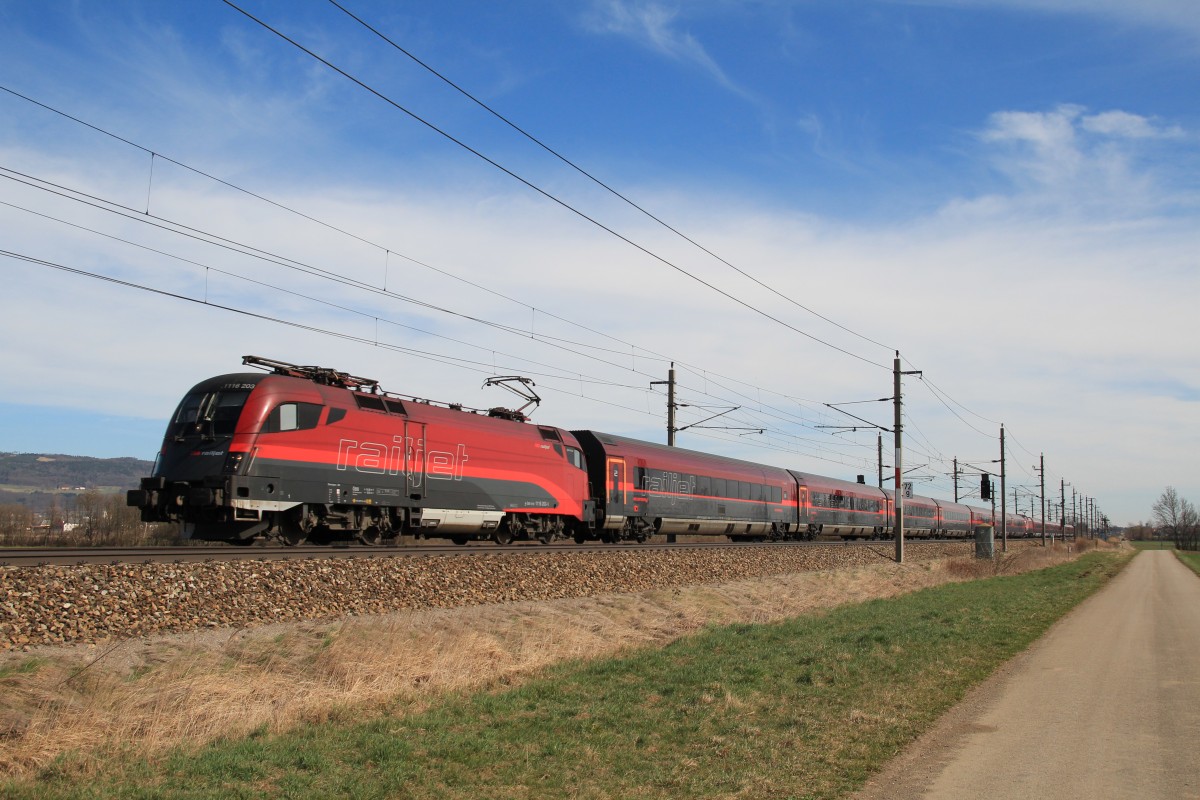 1116 203-9 aus St. P�lten kommend am 20. M�rz 2014 bei Gro�sierning.