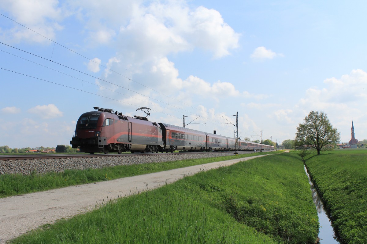 1116 205-4 am 5. Mai 2013 aus Salzburg kommend bei �bersee.