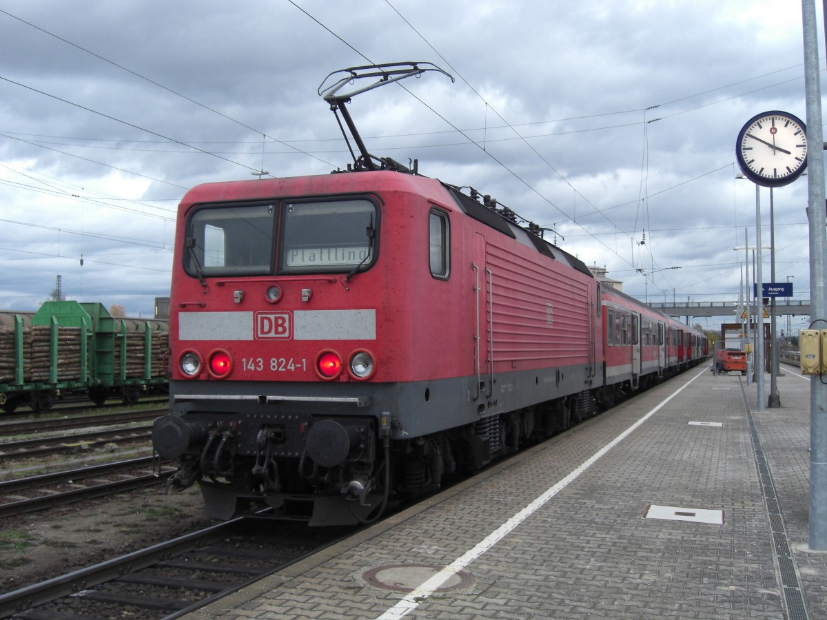 143 824-1 kurz nach der Ankunft in Plattling am 24. M�rz 2007.