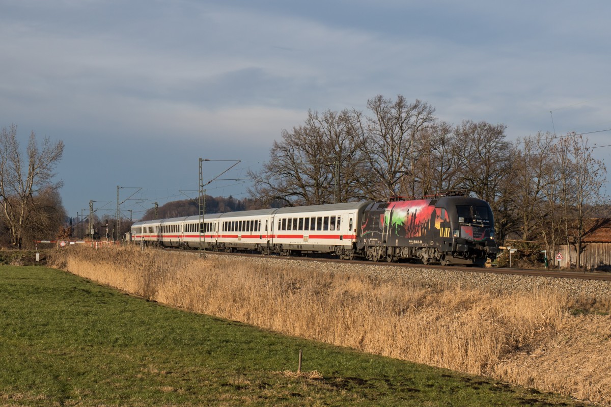 182 509-0  Europa ohne Grenzen  mit dem IC K�nigssee  am 30. Januar 2016 bei Weisham.