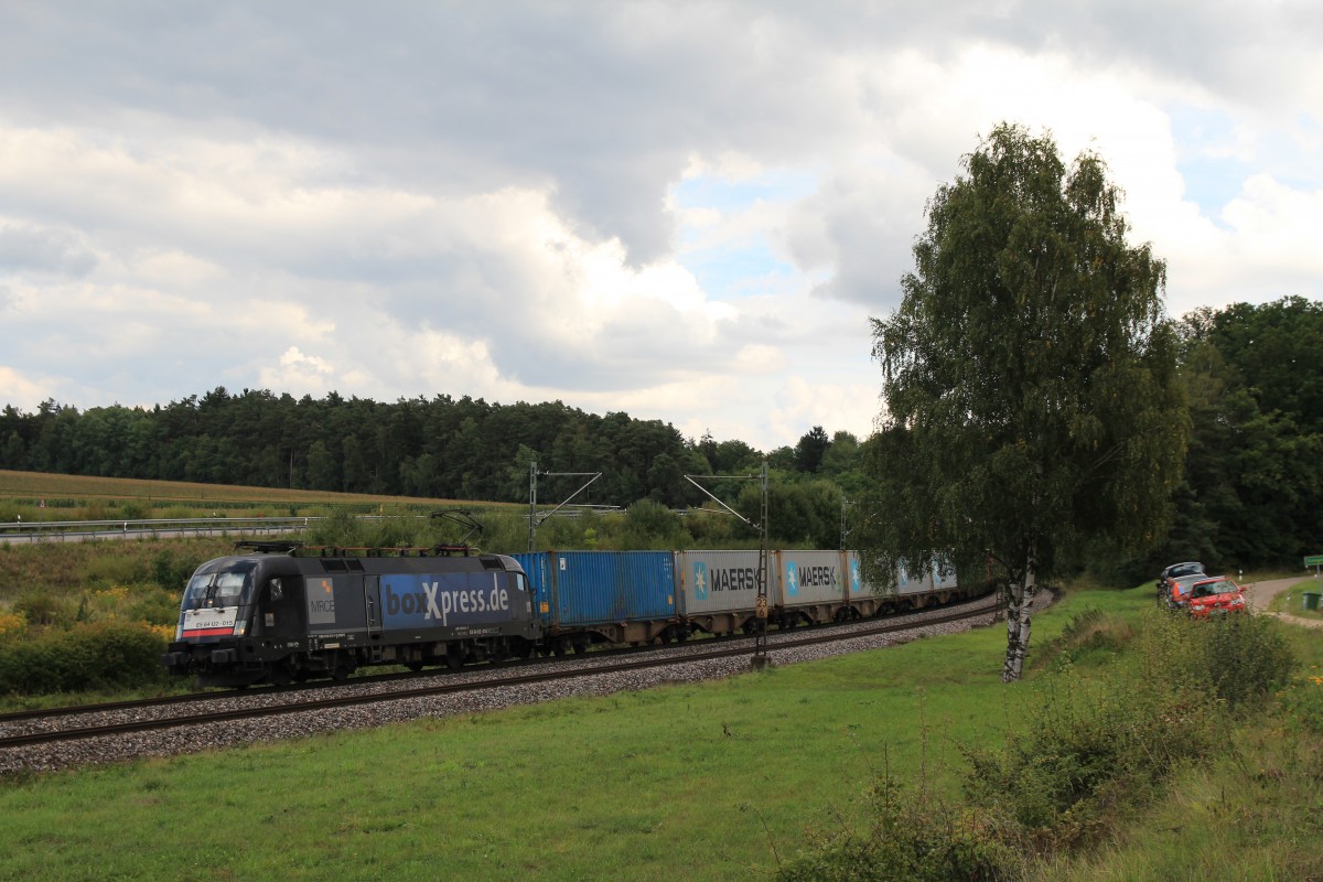 182 515-7 mit einem Containerzug am 30. August 2014 bei Sinngr�n.