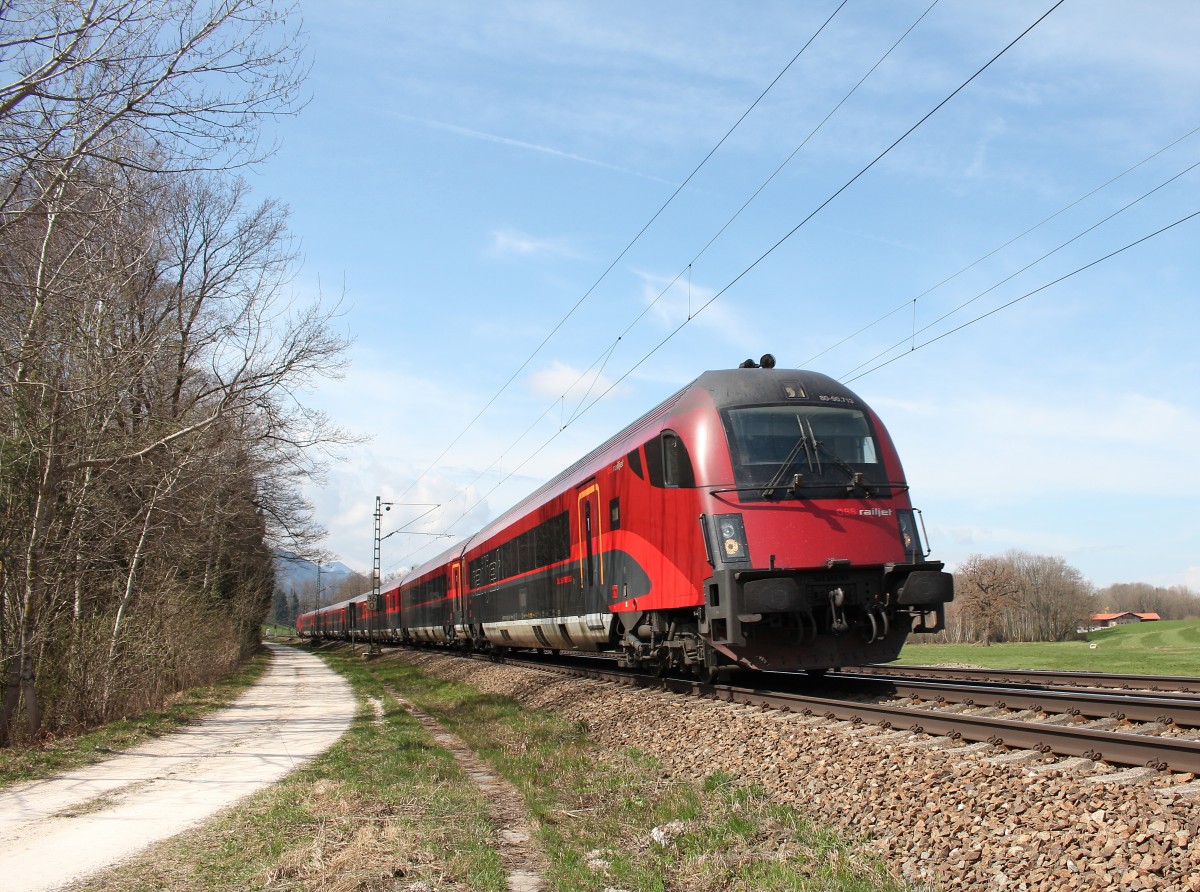 80-90.713 am 12. April 2015 auf dem Weg nach Salzburg kurz vor �bersee am Chiemsee.