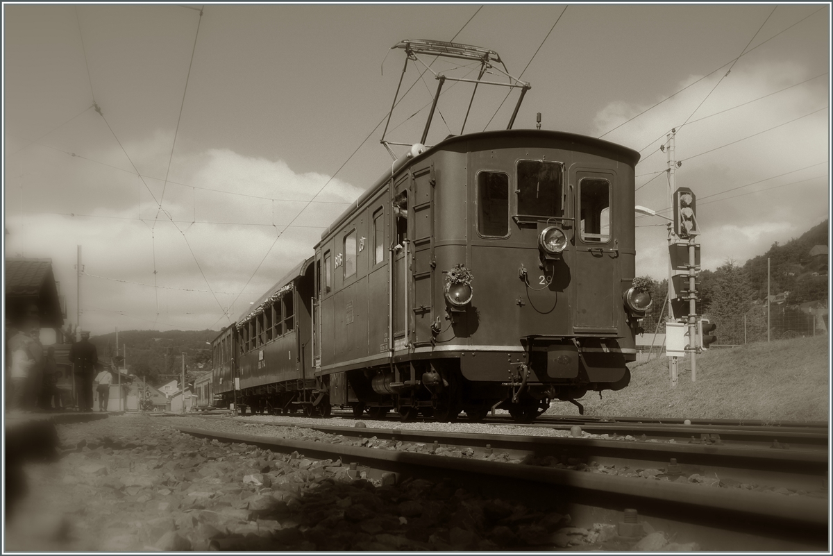 BERNE EN FETE bei der B-C: InBlonay zeigt sich die BOB HGe 3/3 N� 26 in einer etwas verspielten Fotovariante. 
13. Sept. 2014
