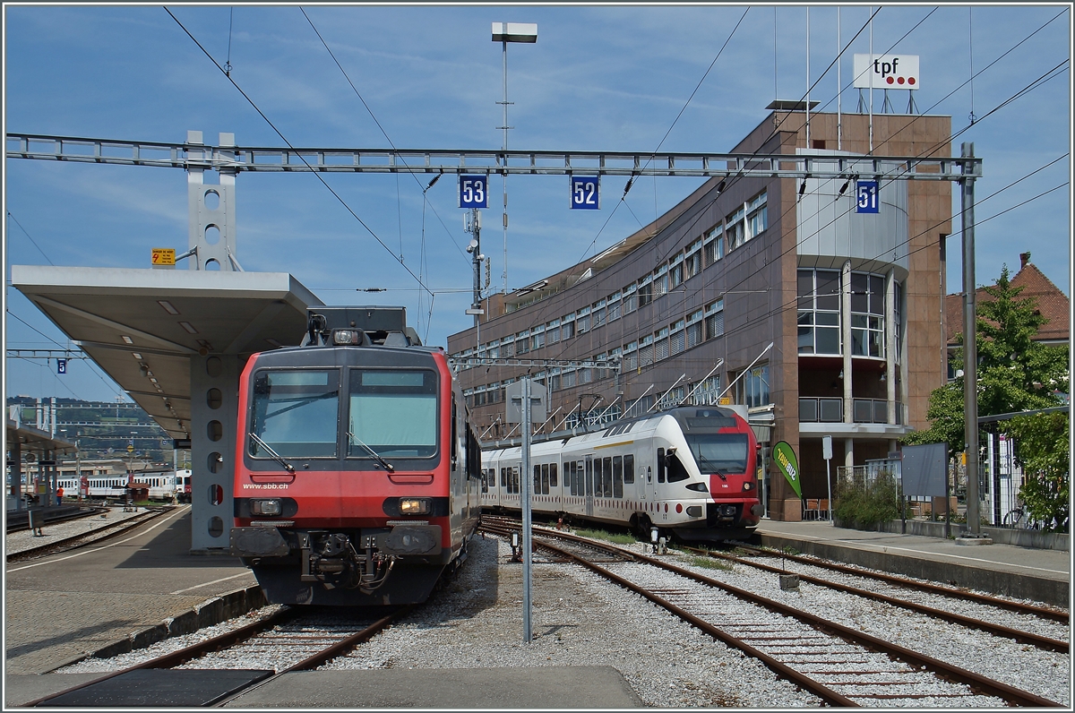 Bulle, z.Z Ende der Normamlspur mit RE nach Bern und Fribourg. 
6. August 2015