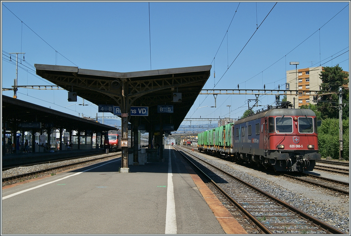 Die SBB Re 620 088-5 in Renens VD.
10. Juli 2015