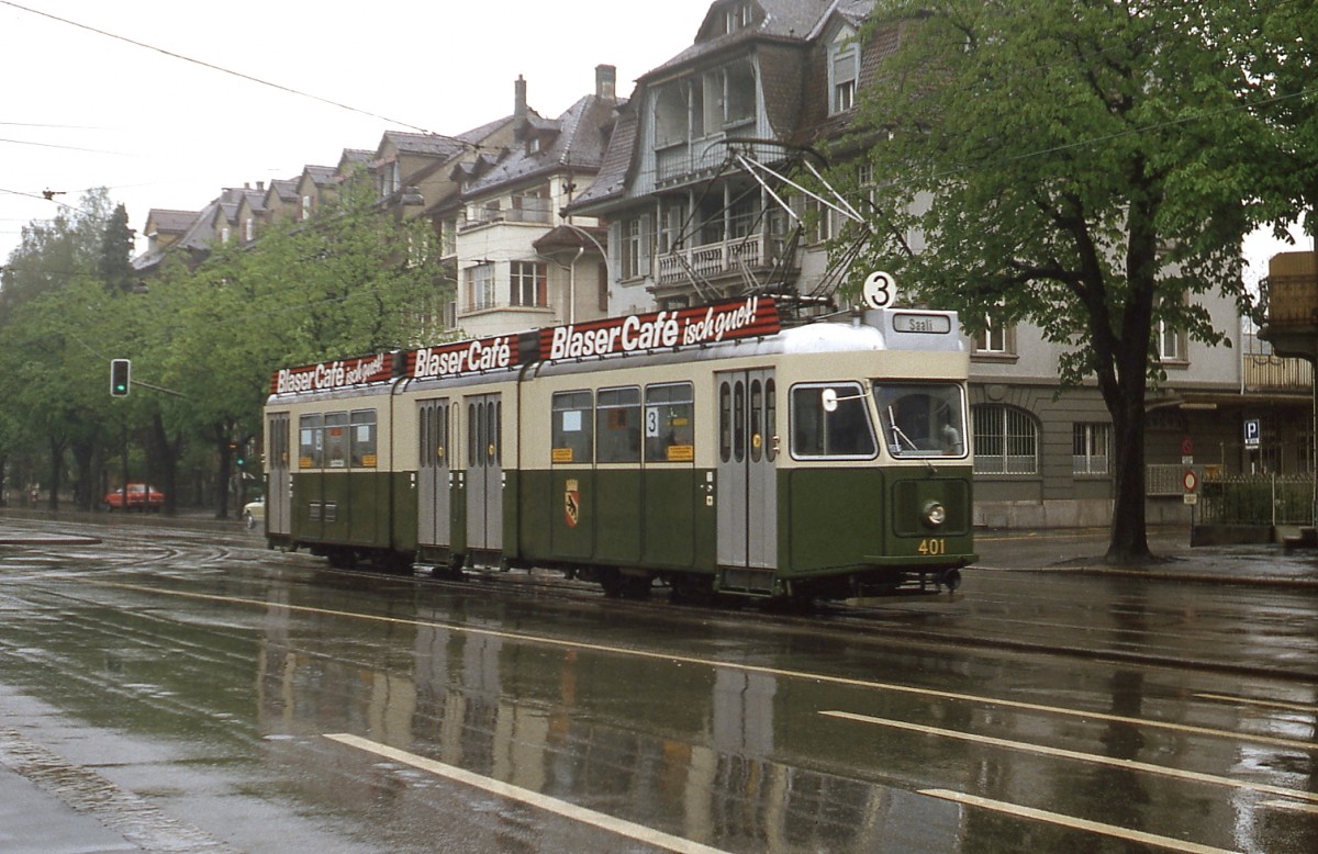 Im Mai 1980 war der 1966 gebaute Gelenkwagen-Prototyp Be 4/4 401 auf der Linie 3 eingesetzt. Dieses Einzelst�ck wurde bereits 1990 ausgemustert.