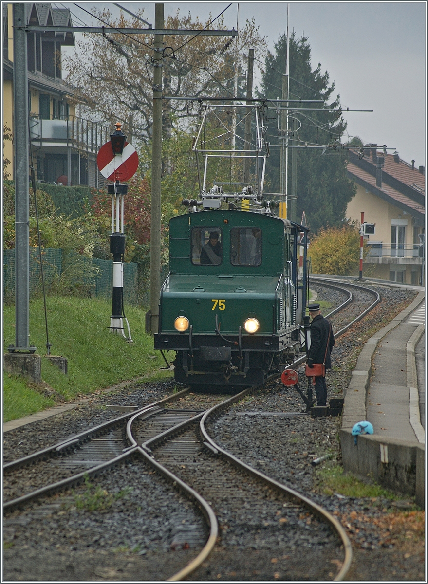 La DER 2021 du Blonay-Chamby - Die +GF+ Ge 4/4 75 rangiert in Blonay. 

30. Okt. 2021