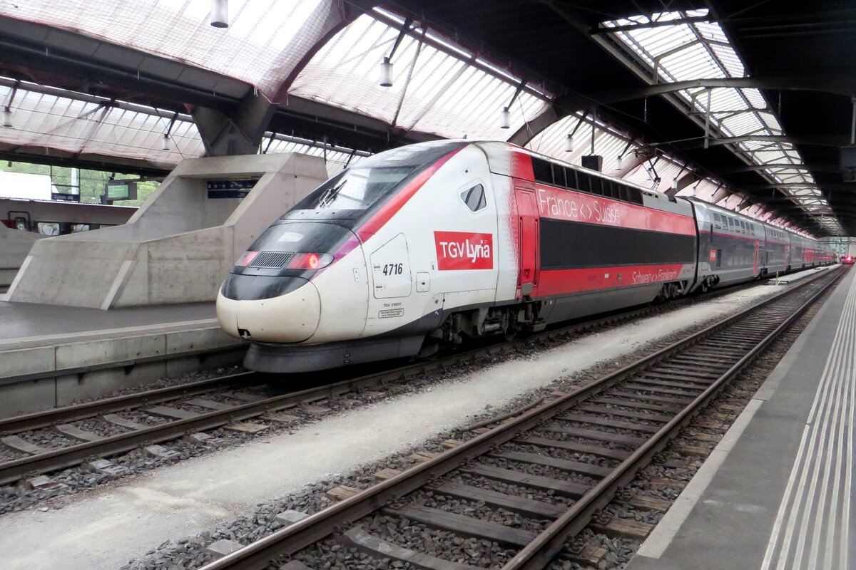 TGV 4716 steht am 20 September 2021 in Zürich HB.
