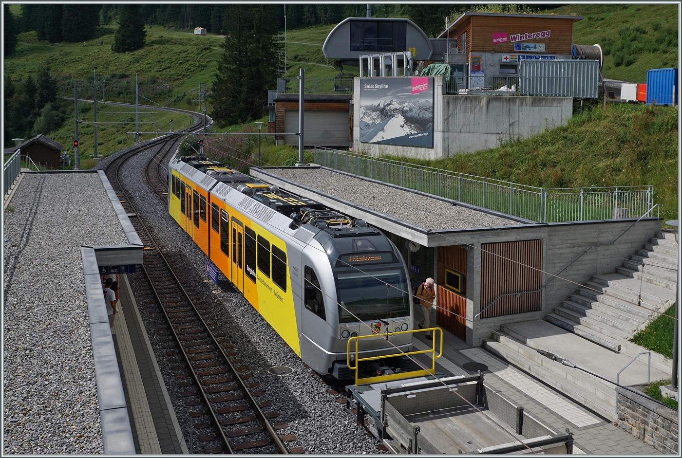Der neue Be 4/6 101  Mönch  hat auf seiner Fahrt von Mürren nach der Grütschalp en Bahnhof von Winteregg erreicht. 

8. August. 2024