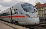 ICE Zürich &ndash; Stuttgart fährt nach kurzer Wendezeit auf die Schwarzwaldbahn bis Hattingen, Triebzug 1183 Oberursel.