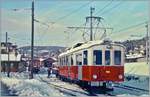 Der CEV BDe 4/4 105 mit einem Dienstzug in Blonay bei der Schneeräumung.