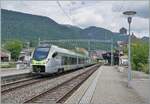Der BLS MIKA RABe 528 134 ist als IR 1868 auf der Fahrt von Basel SBB nach Biel/Bienne und verl�sst den BLS 7 MLB Bahnhof von Grenchen Nord. 
Im Hintergrund die Jurakette mit der Wandfluh in der Bildmitte.

20. Mai 2026