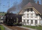 Huttwiler Dampftage. 

Ed 3/4 51 der Bern-Schwarzenburg-Bahn auf Rangierfahrt in Huttwil. Oktober 2023.