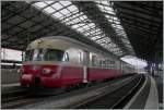 Zur Feier 100 Jahre Vallorbe - Frasne reiste der RAe TEE II 1051 an und wartet nach dem Fahrtrichtungswechsel in Lausanne nun auf die Weiterfahrt nach Vallorbe.
