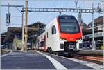 Der neue Fernverkehrs RABe 512 bei Probefahrten in Lausanne.