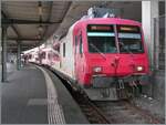 Der ex Travys RBDe 560 384 mit B und ABt steht in Lausanne zur Abfahrt als S 40 nach Vauderens bereit.