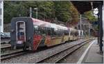 Steuerwagen des  Lenker Pendel  stehen abgestellt in Vevey.