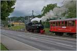 Jeweils nach der Ankunft in Blonay schiebt die Zuglok ihre Wagen Richtung Chamby, fährt dann auf ein Wartegleis, die Wagen rollen an den Bahnsteig und die Lok setzt sich vor den Zug.