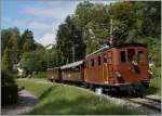 Die HGe 3/3 29 (Baujahr 1926), der  Kaiserwagen  und ein schon seit l�ngerem bei der Blonay-Chamby Bahn eingesetzter BOB Vierachser auf dem Weg nach Chamby kurz nach Blonay.