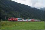 Der Glacier-Express Zermatt - St.Moritz erreicht in K�rze Oberalp.
