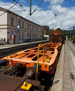 Leerer vierachsiger Containertragwagen 48‘ («5L» Tragwagen) 33 85 4505 208-0 CH-WASCO der Gattung Sgmmns 54‘, für den Transport von intermodalen Ladeeinheiten und des