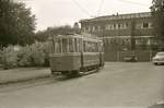 Die ehemalige Tramlinie 1 in Bern, Endstation Brückfeld: Der Zweiachsanhänger 225 von 1935.