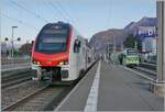 Die neune SBB RABe 512 welche als RE 33, R1 und R2 nun auf der  Simplonstrecke  verkehren bringen, da sie neu sind, Abwechslung ins Betriebsgeschehen, dominieren aber den Verkehr doch recht stark, so