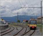 Der OC / TRAVYS Be 4/8 004 (94 80 0450 004-7) erreicht als Regionalzug 26945 sein Ziel Chavornay.
