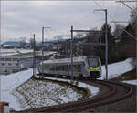 RABe 528 228 erreicht Schwarzenburg.