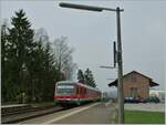 Der DB 629/928 287 ist in Wilchingen Hallau auf der Fahrt nach Erzingen. 

8. April 2010