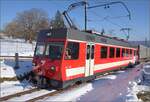 Winterlich auf den Freibergen.

Der ehemalige FW-Triebwagen Be 4/4 616 kam überraschend mit einem Güterzug zur Kreuzung in Les Reussilles. Februar 2023. 