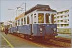 Auf der Suche nach einem  Mandarinli  bin ich - bildlich gesprochen - �ber dieses  blaue B�hnli  gestolpert: In Worb Dorf wartet der VBW BDe 4/4 N� 35, mit einen Zwischen- und Steuerwagen auf die