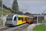 Der BLM Be 4/6 101  Eiger  kreuzt in Winteregg den Be 4/4 N° 31  Lisi , welcher bereits etwas im Schatten steht...