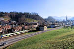 Die ehemalige VHB (Vereinigte Huttwil-Bahnen) / Strecke der ursprünglichen Huttwil-Wolhusen Bahn (HWB): Früher konnte man Aufnahmen mit der Kirche Menznau und dem Bahnhof machen, heute ist