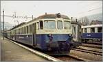 Der OeBB ABDe 4/8 745 (ex BLS 741) wartet in Balsthal auf die Abfahrt nach Oensingen. Rechts im Bild ist wahrscheinich der ABDe 4/8 744 zu sehen, der als Ersatzteilspender diente.  

Analogbild vom Mai 2001