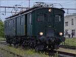 Depotfest Olten 2023. 

Der Gepäcktriebwagen De 4/4 wurde im Jahr 1928 für die SBB gebaut, der mechanische Teil von SWS und SIG, der elektrische Teil durch die SAAS ausgerüstet. Ein Gepäckabteil und ein separates Postabteil standen im Inneren zur Verfügung. August 2023.
